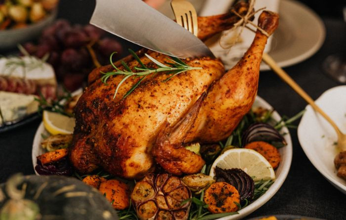 FOOD, GLORIOUS FOOD!